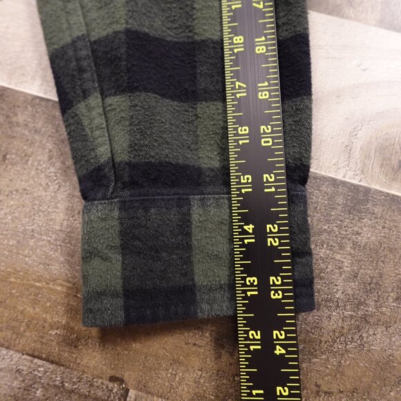 L.L.Bean Men’s Chamois Shirt Slightly Fitted Green Black Buffalo Plaid Flannel - Picture 7 of 8
